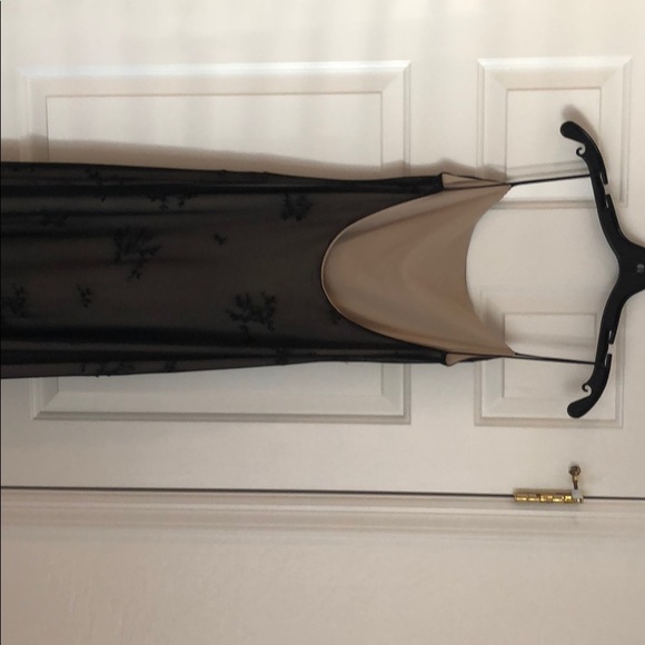 Laundry by Shelli Segal formal dress - Picture 2 of 4